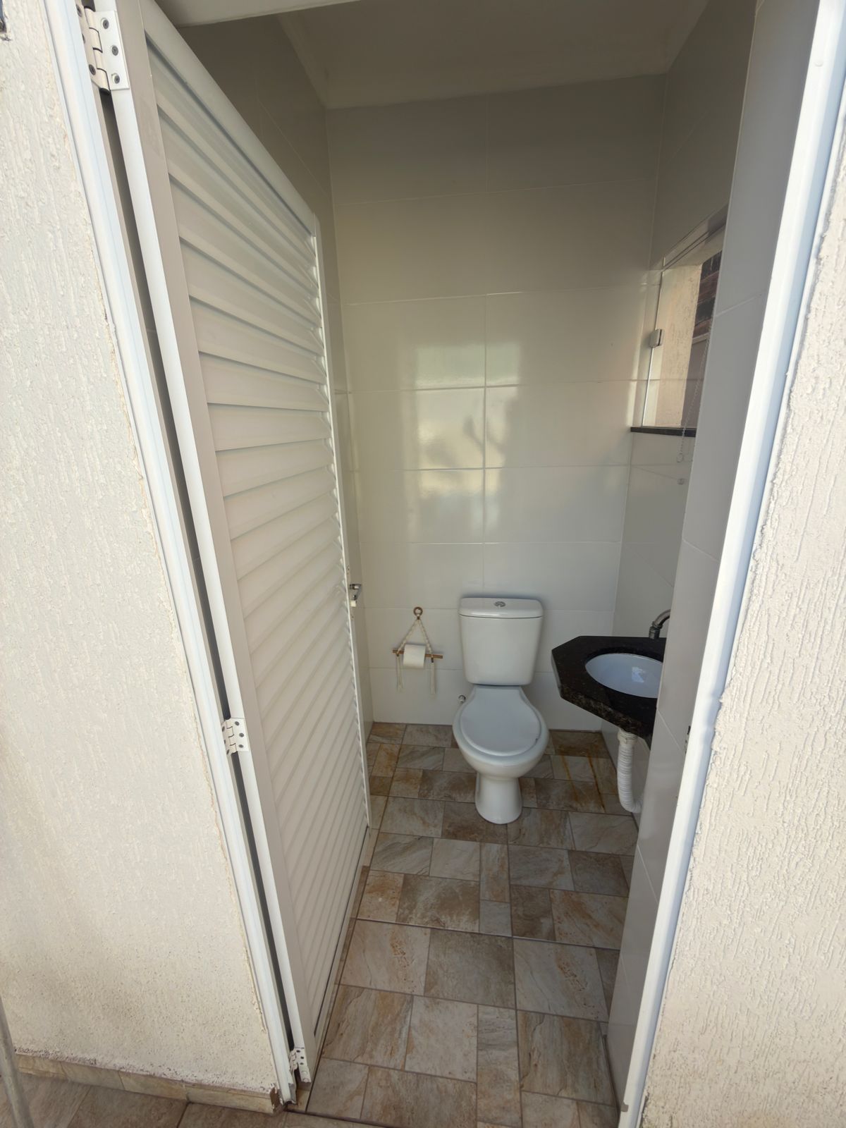 CAS261306 Casa com 2 Dormitórios e Suíte em Itanhaém - Pronta para Financiamento