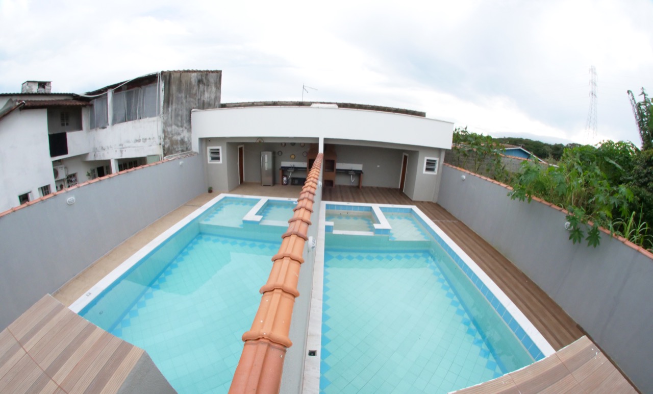 CAS261452 Casa Superior 3 Dorms com Suíte, Closet, Planejados e Piscina 7x3!