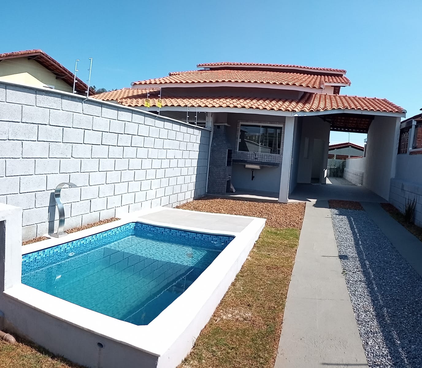 CAS261457 Imóvel Misto: Salão Comercial + Casa 3 Dorms com Piscina - Financia