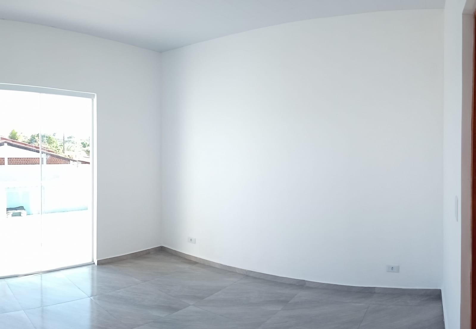 CAS261457 Imóvel Misto: Salão Comercial + Casa 3 Dorms com Piscina - Financia