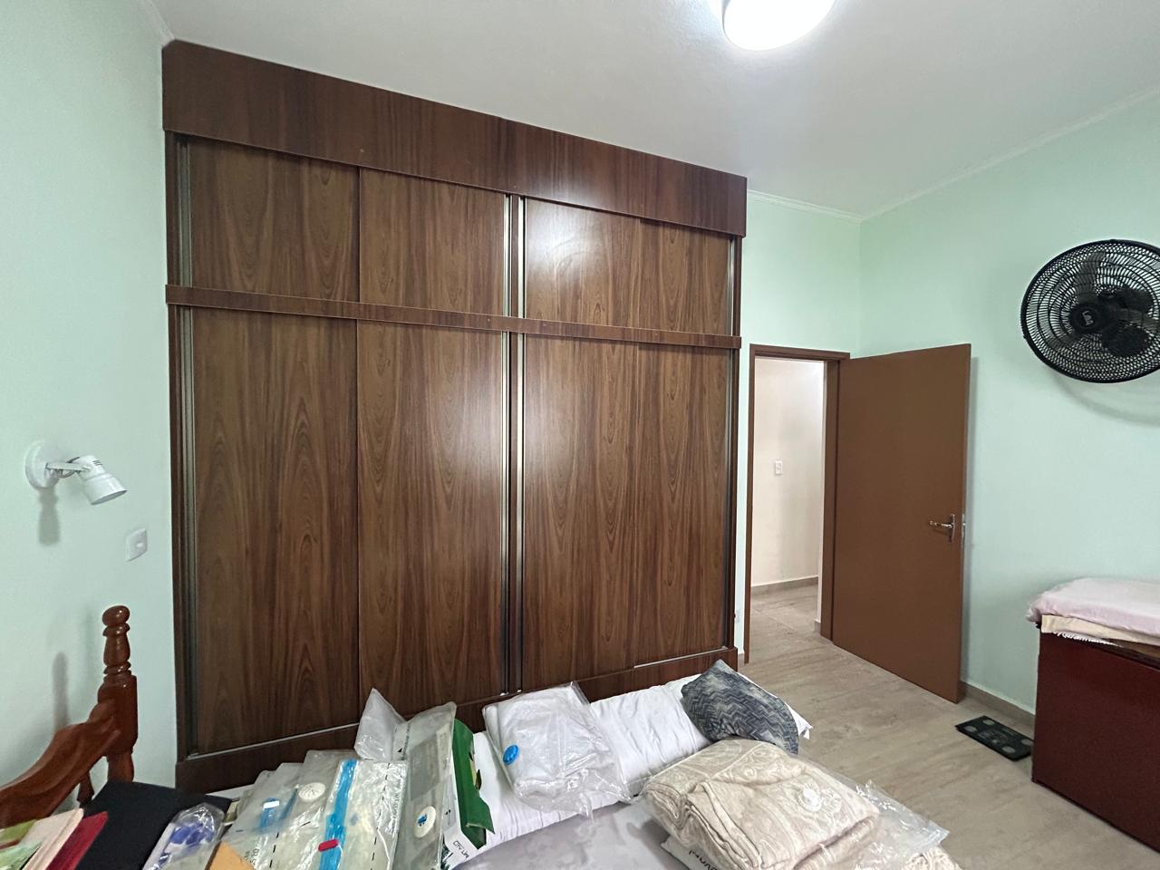 CAS261445 Casa em Peruíbe a 180 metros da praia com edícula e 5 vagas!