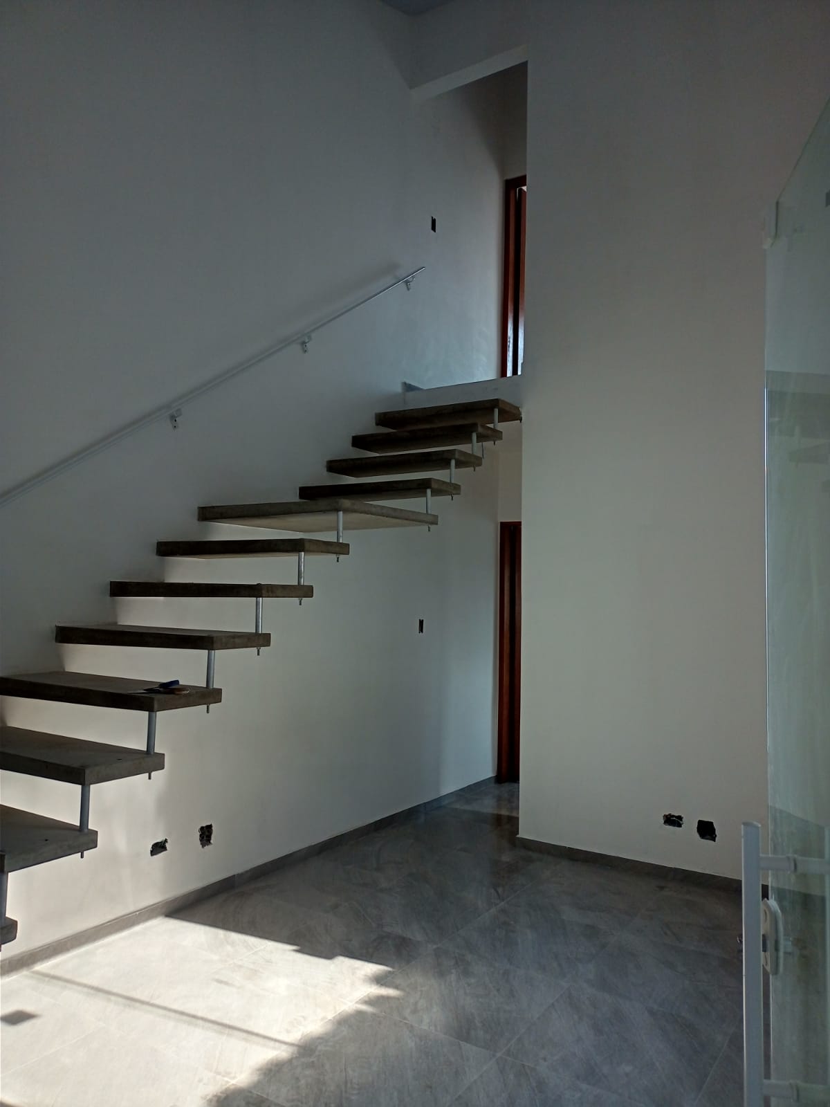 CAS261457 Imóvel Misto: Salão Comercial + Casa 3 Dorms com Piscina - Financia