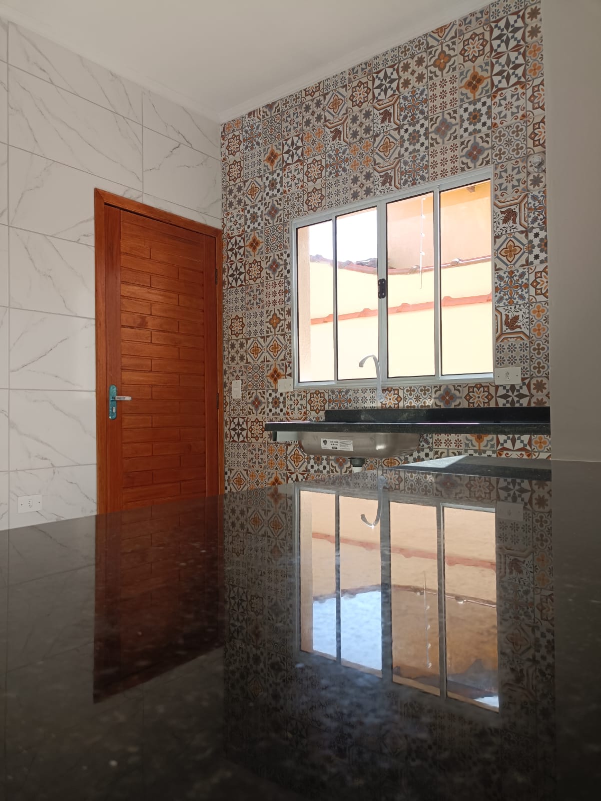 CAS261460 Casa Térrea Nova 2 Dorms (Suíte) - Amplo Espaço para Piscina - Financia