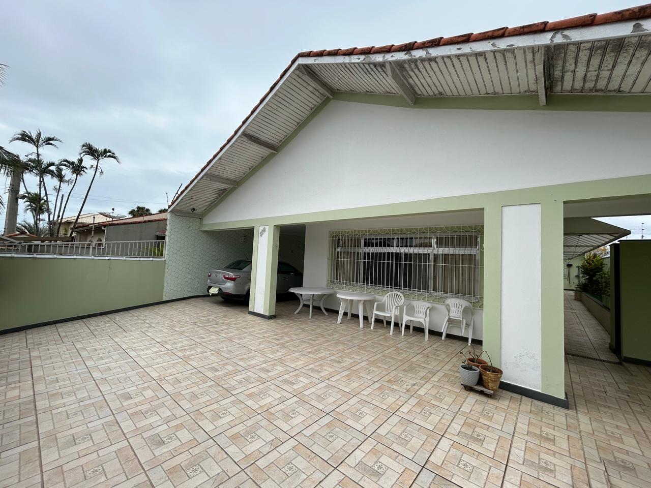 CAS261432 NÃO PERCA ESTA OPORTUNIDADE!!! BELISSIMO IMÓVEL A MENOS DE 200 METROS DO MAR EM PERUÍBE/SP