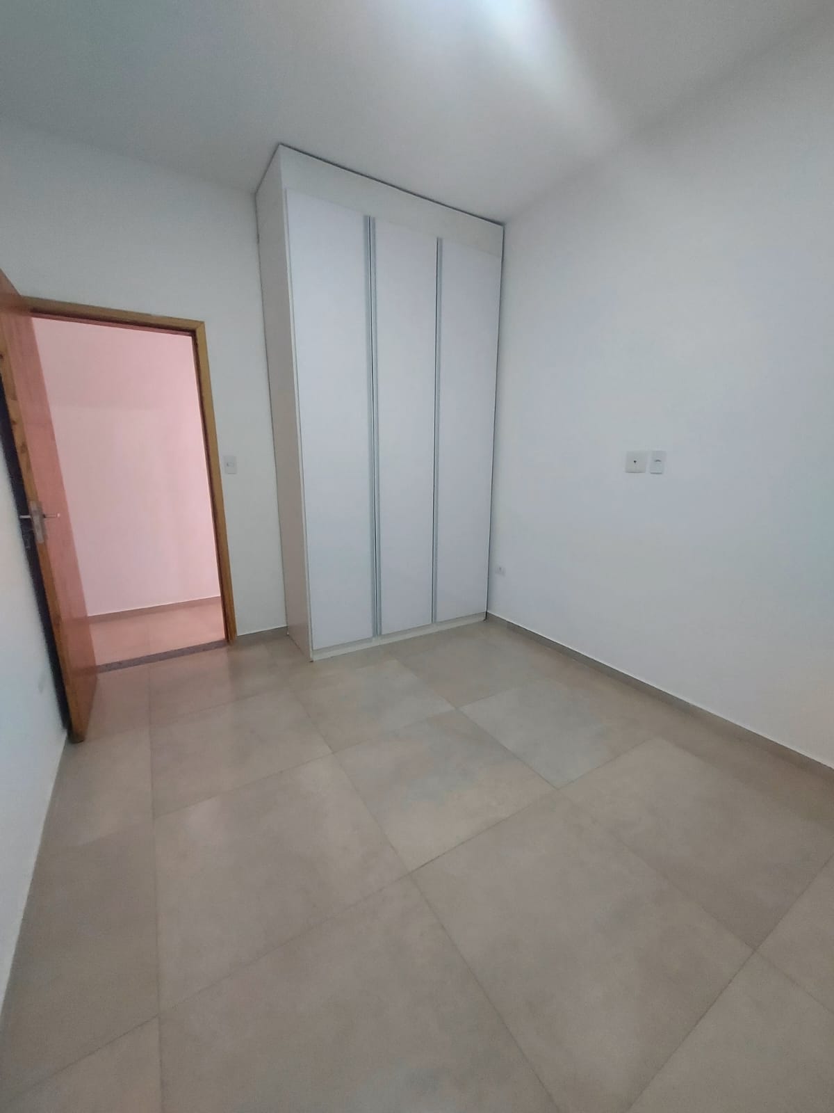 CAS261452 Casa Superior 3 Dorms com Suíte, Closet, Planejados e Piscina 7x3!