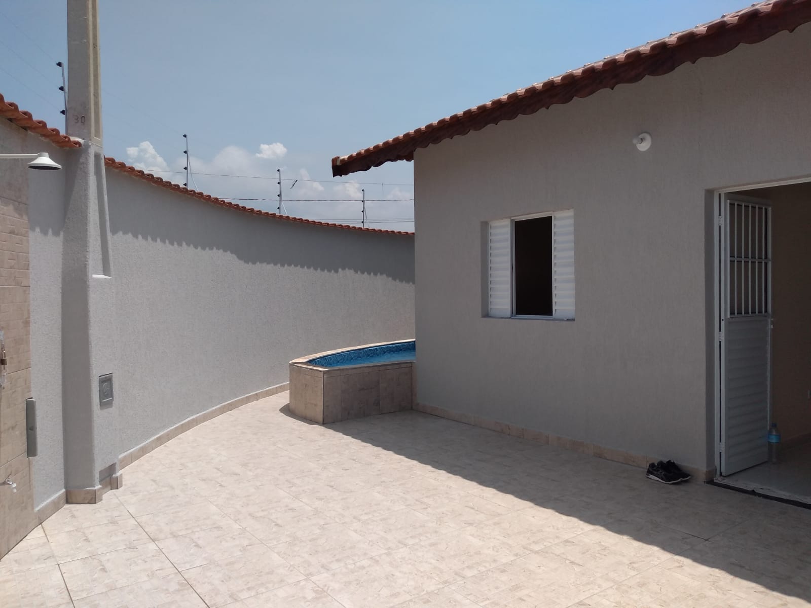 CAS261449 Casas Novas com Piscina e Suíte em Itanhaém - Opção de Esquina