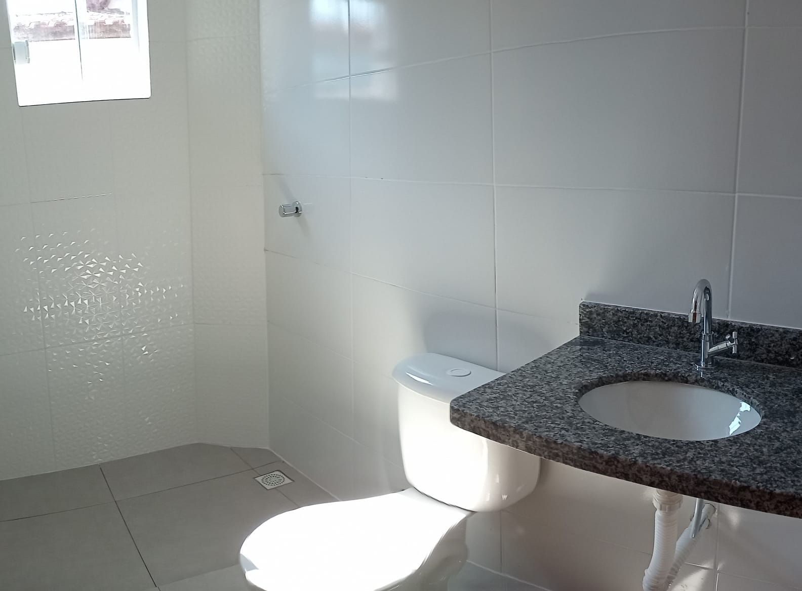 CAS261457 Imóvel Misto: Salão Comercial + Casa 3 Dorms com Piscina - Financia