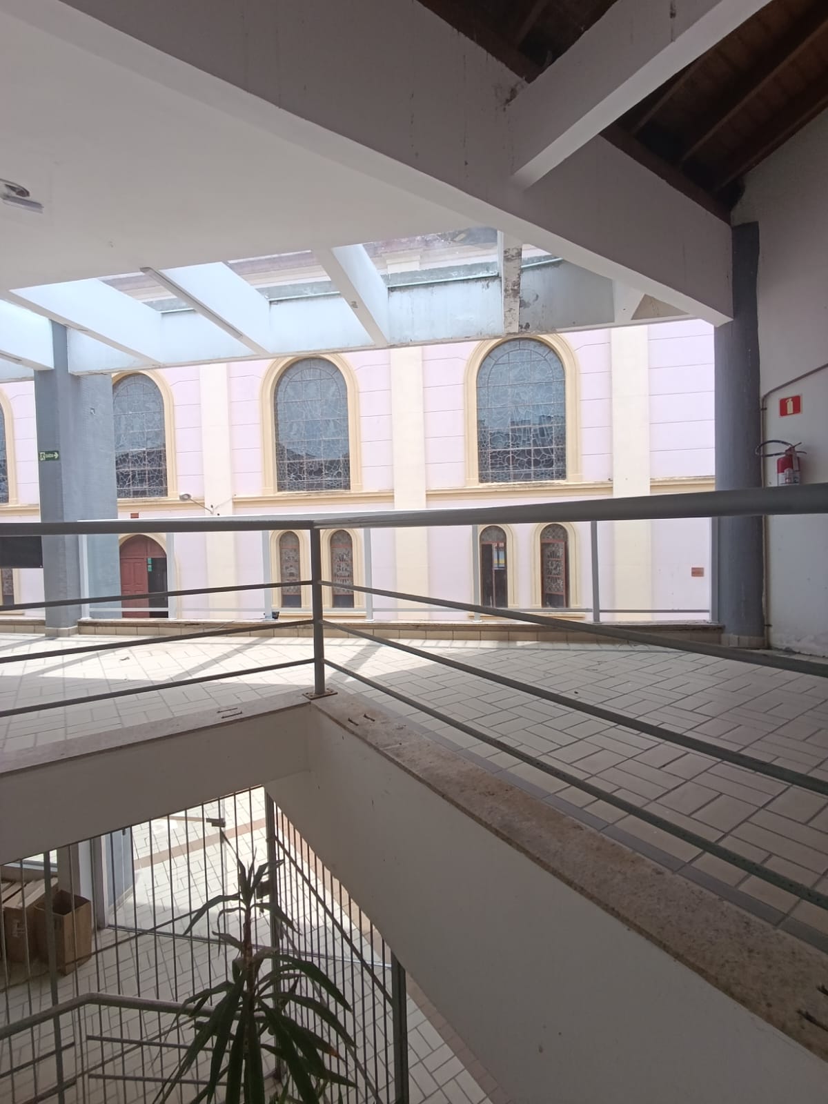 CAS261439 Oportunidade Comercial: Salas no Coração do Suarão ao lado do Poupatempo!
