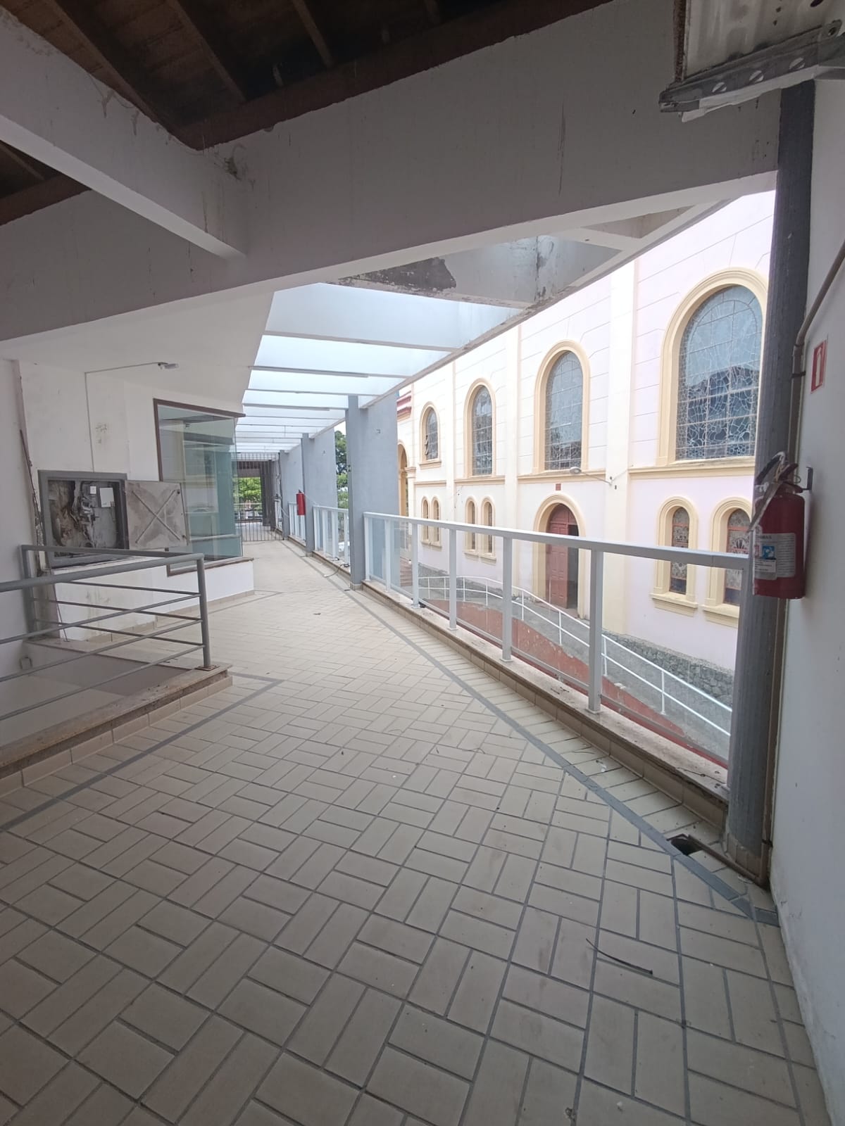 CAS261439 Oportunidade Comercial: Salas no Coração do Suarão ao lado do Poupatempo!