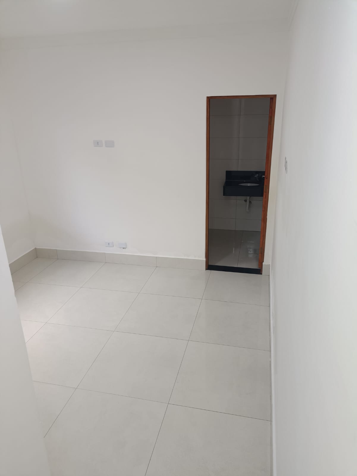 CAS261447 Casa Nova 3 Dorms (1 Suíte Master) com Piscina e Hidro - Lado Praia