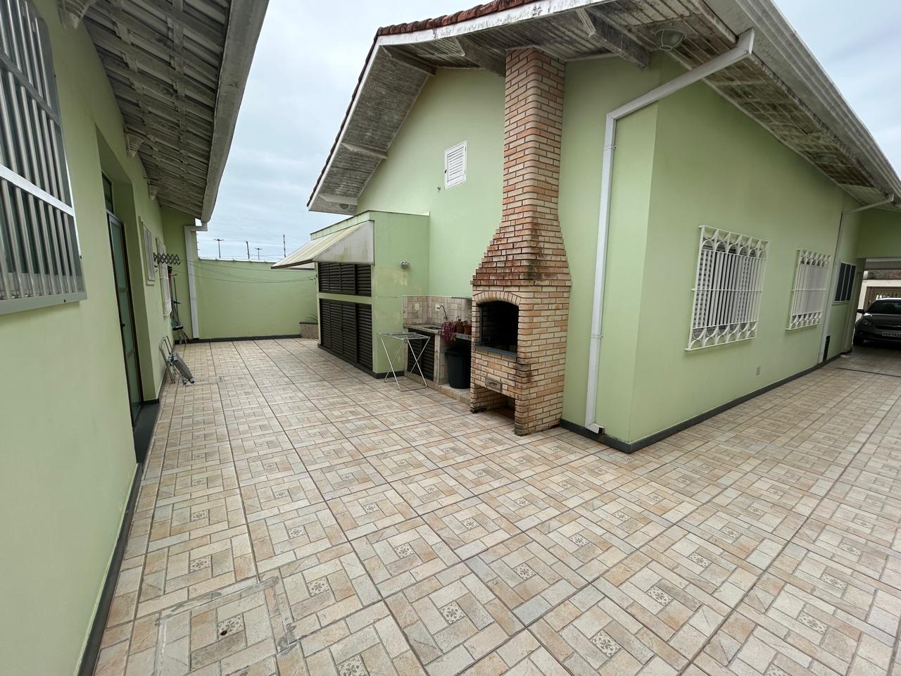 CAS261432 NÃO PERCA ESTA OPORTUNIDADE!!! BELISSIMO IMÓVEL A MENOS DE 200 METROS DO MAR EM PERUÍBE/SP