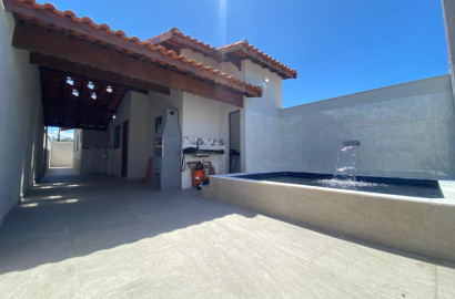 CAS261340 Casa em Itanhaém pronta para morar com 02 dormitórios e piscina privativa