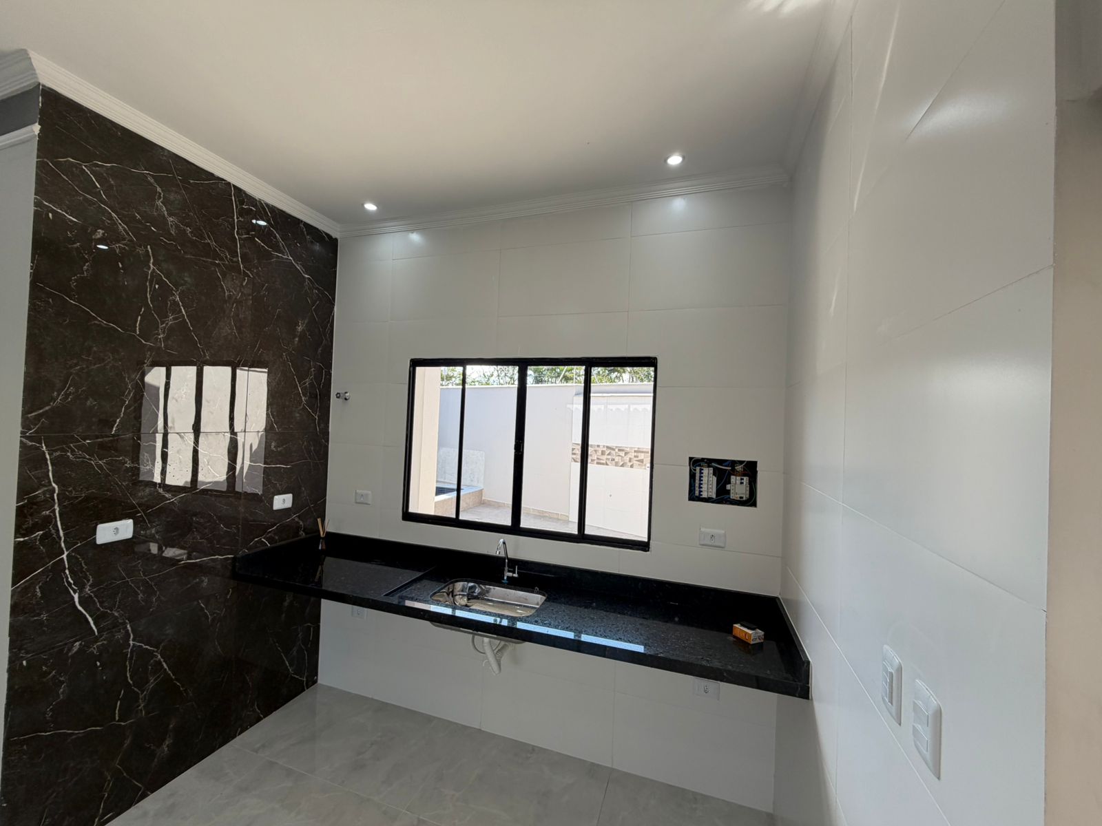 CAS261365 Casa Nova no Jardim Jamaica Itanhaém – 02 Dormitórios com Piscina