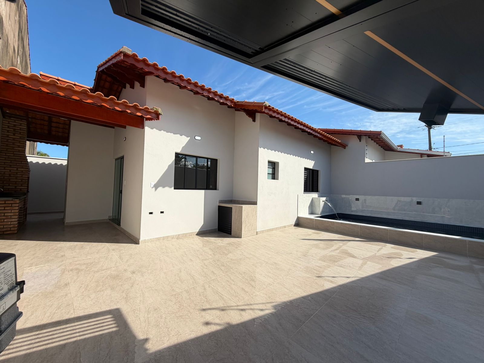 CAS261365 Casa Nova no Jardim Jamaica Itanhaém – 02 Dormitórios com Piscina
