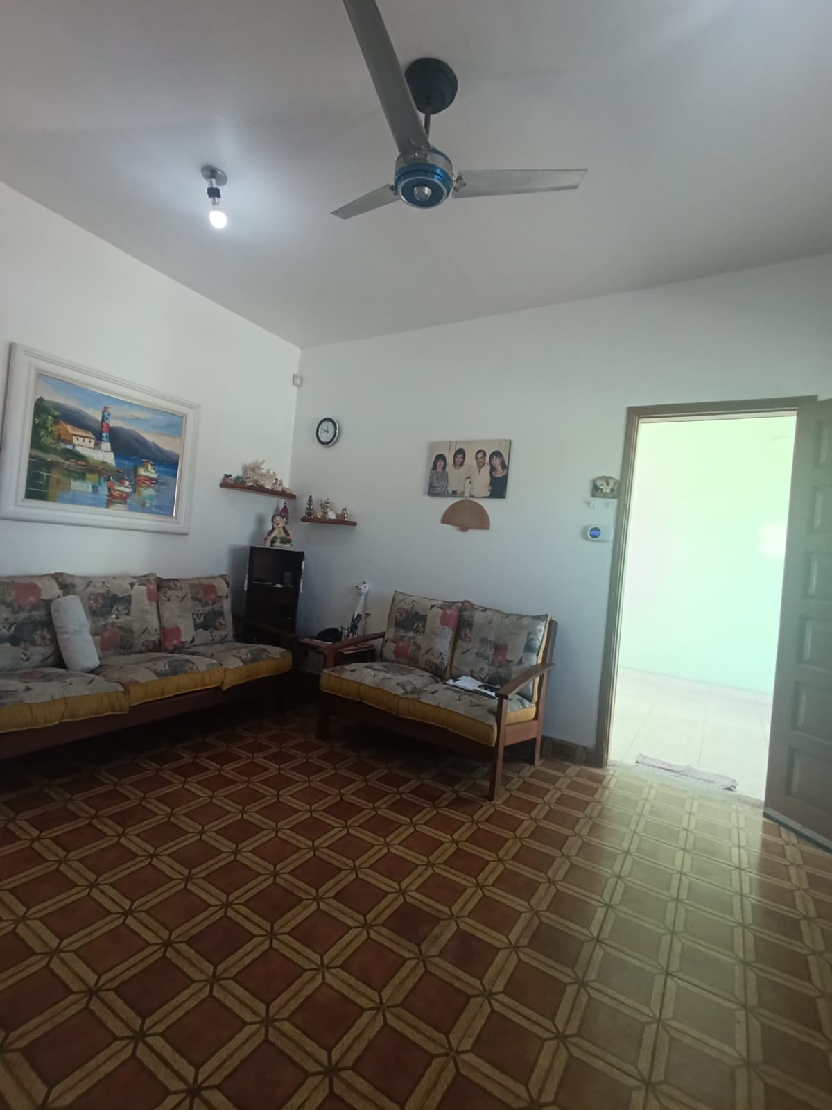 CAS261369 Casa com Terreno de 350m² em Itanhaém – 03 Dormitórios, Edícula e 12 Vagas