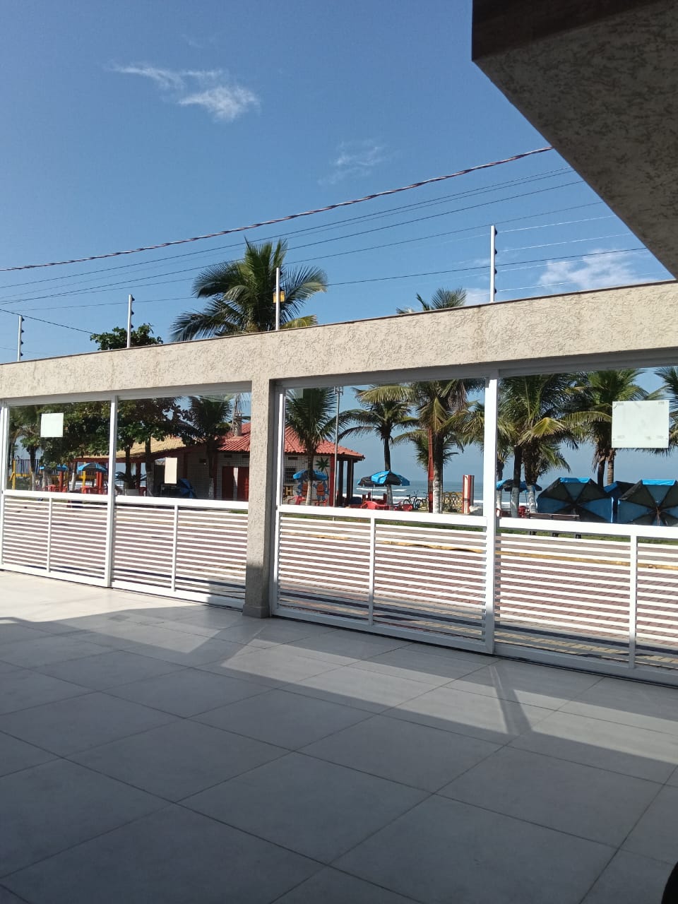 CAS261371Sobrado em Condomínio Fechado em Itanhaém – 02 ou 03 Dormitórios Frente Mar