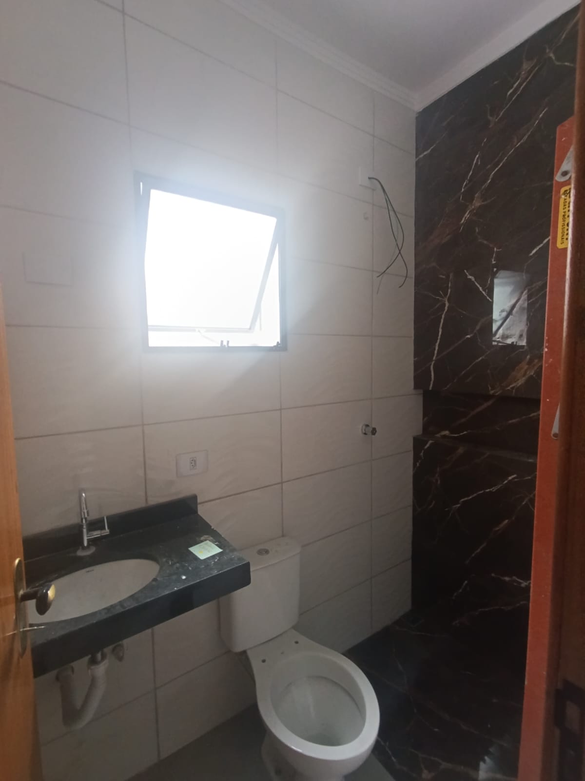 CAS261375 Casa Nova com Piscina e Hidro em Itanhaém – 02 Dormitórios a 100m da Pista