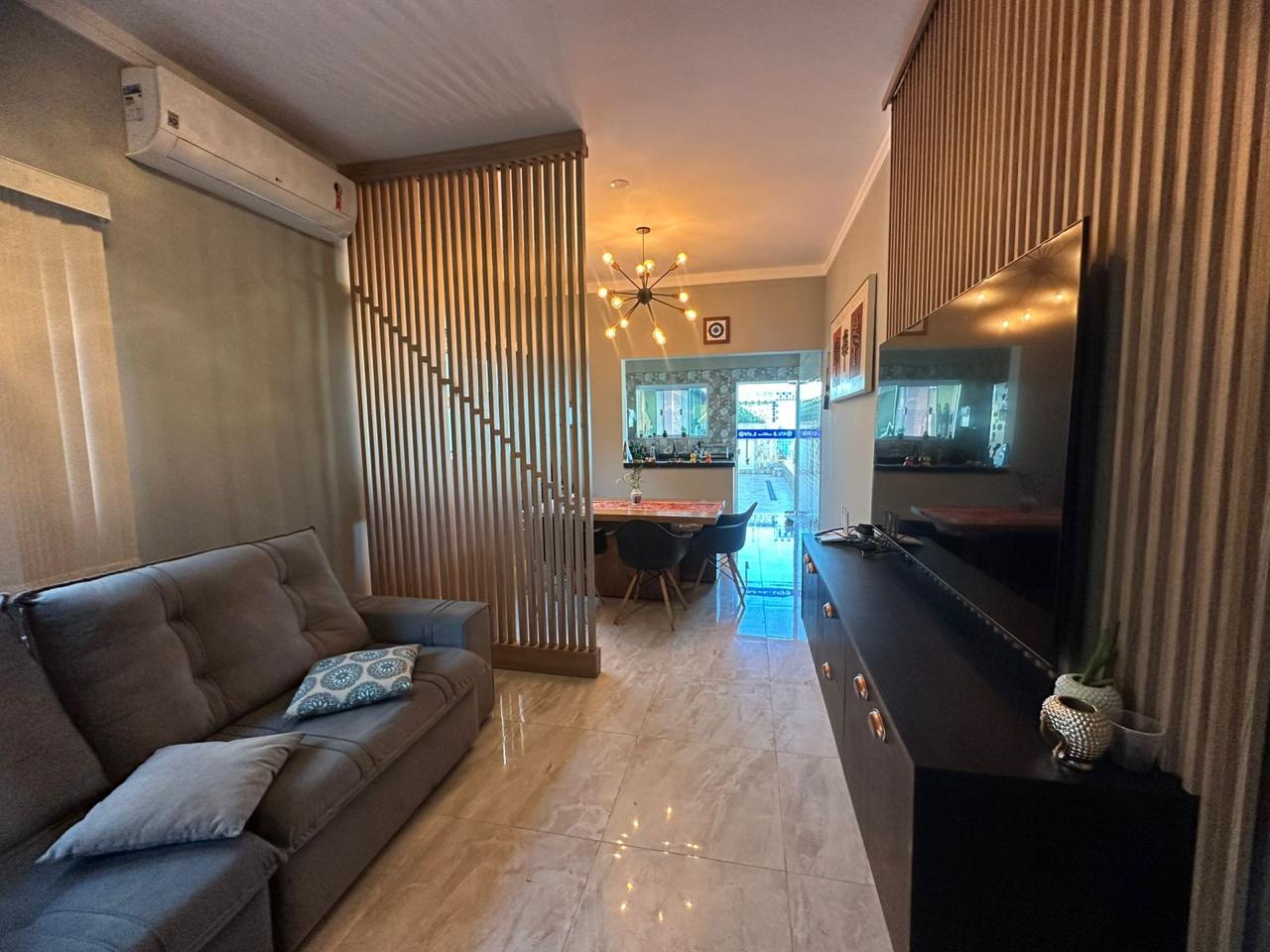 CAS261380 Casa Mobiliada à Venda em Itanhaém – 02 Dormitórios com Piscina de 9 Metros