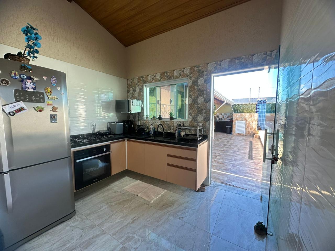 CAS261380 Casa Mobiliada à Venda em Itanhaém – 02 Dormitórios com Piscina de 9 Metros