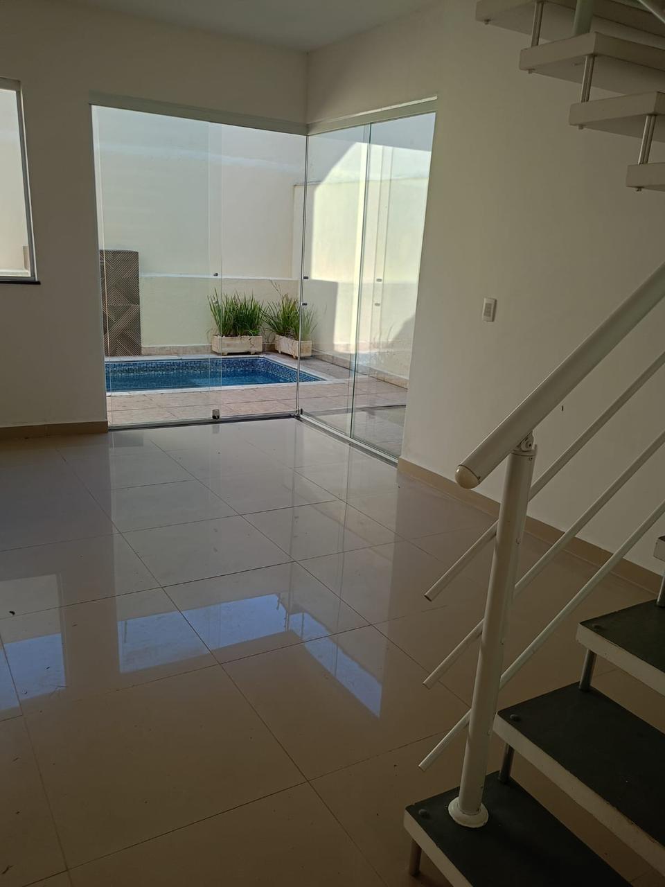 CAS261390 Sobrado em Condomínio em Itanhaém – 02 Suítes Planejadas com Piscina