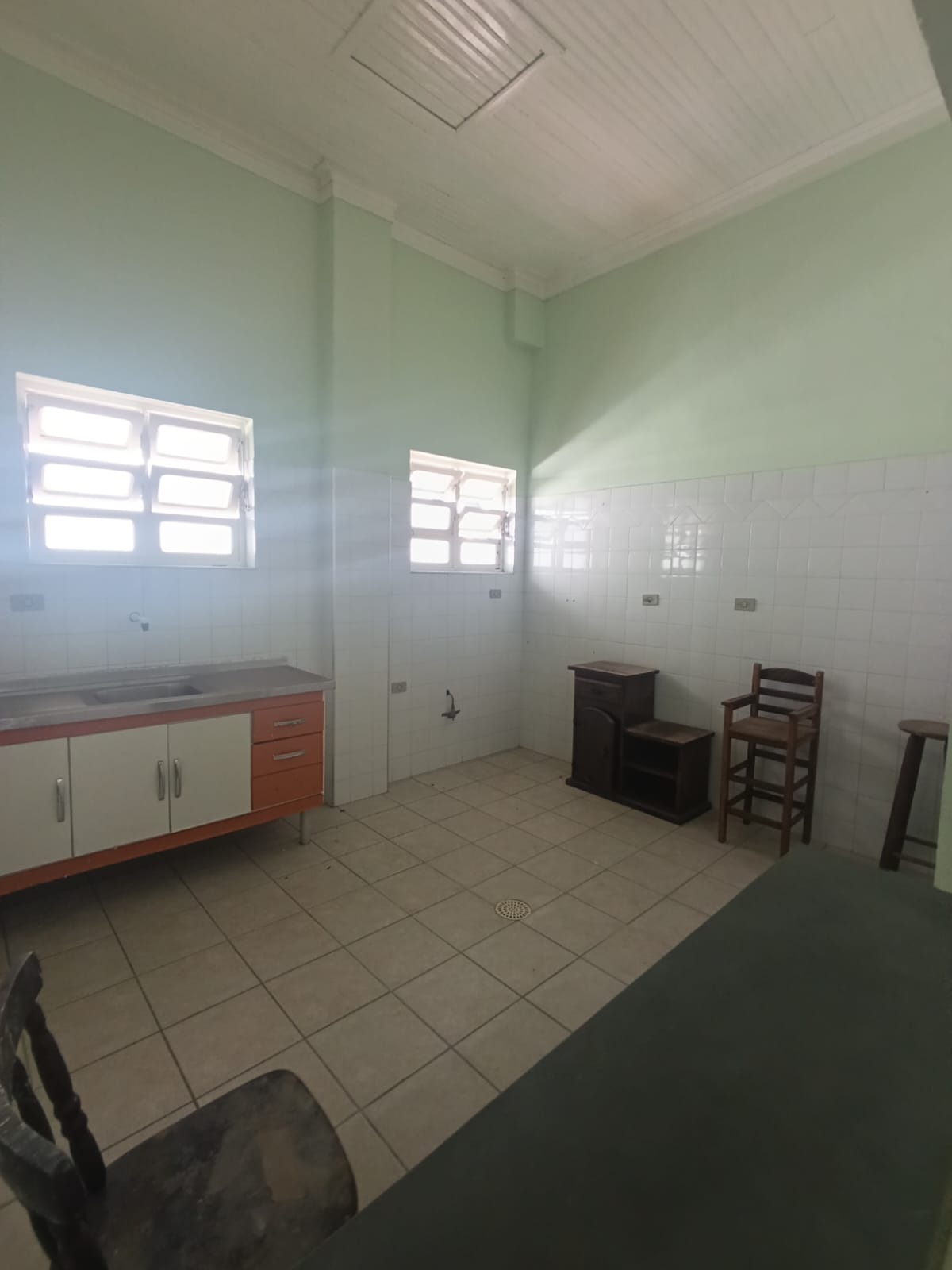 VENDIDO - CAS261396 Hotel Pousada à Venda no Centro do Suarão Itanhaém – 24 Apartamentos e Piscina