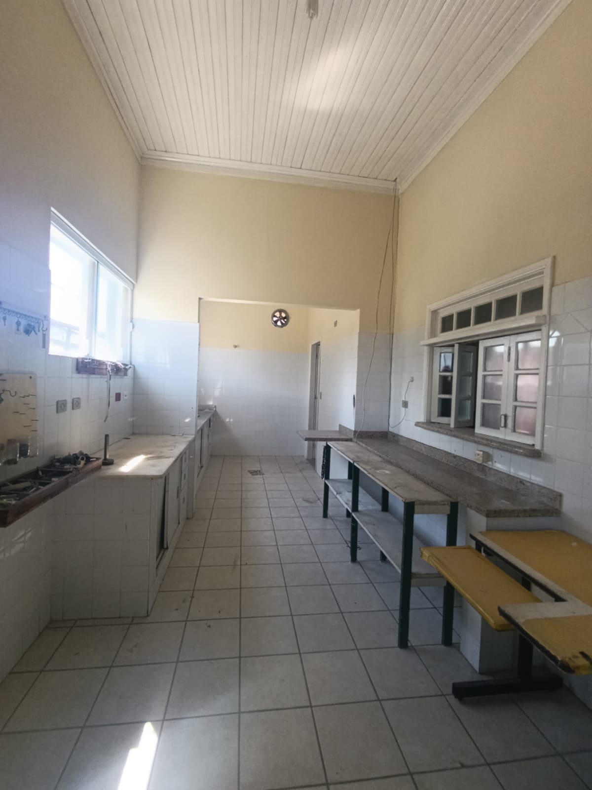 VENDIDO - CAS261396 Hotel Pousada à Venda no Centro do Suarão Itanhaém – 24 Apartamentos e Piscina