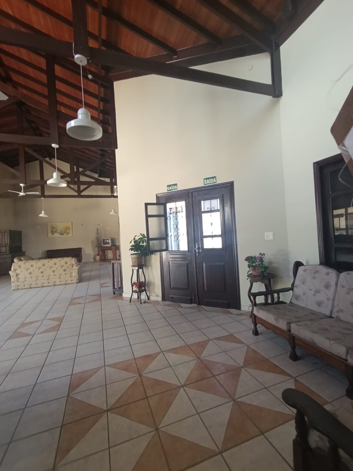 VENDIDO - CAS261396 Hotel Pousada à Venda no Centro do Suarão Itanhaém – 24 Apartamentos e Piscina